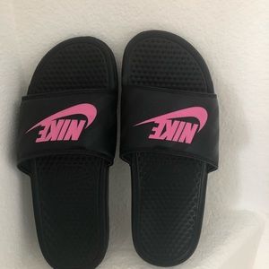 nike slides